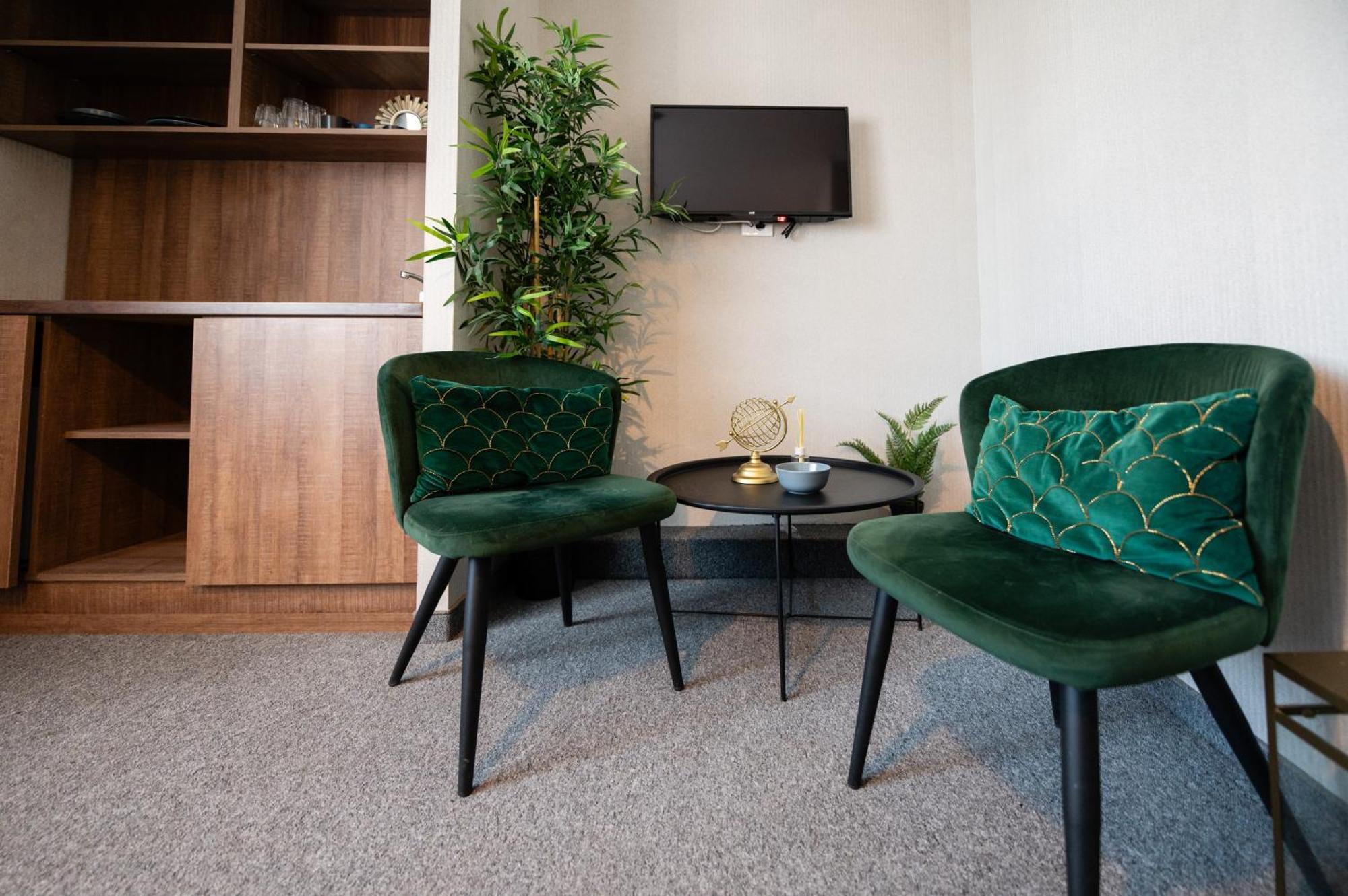 Central Square Apartments Belgrado Esterno foto