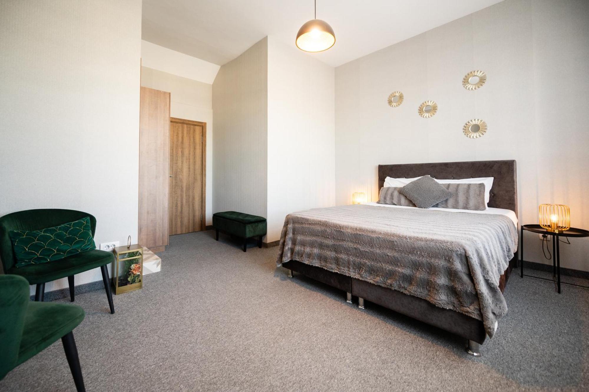 Central Square Apartments Belgrado Esterno foto