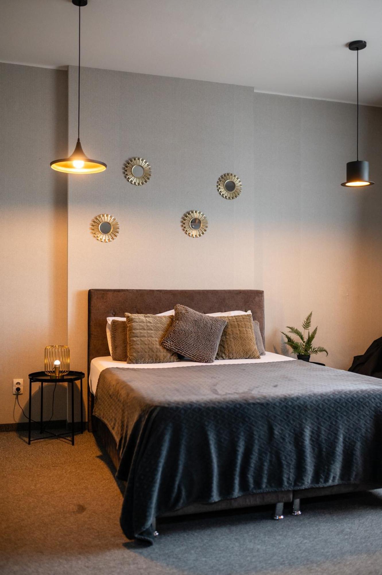 Central Square Apartments Belgrado Esterno foto