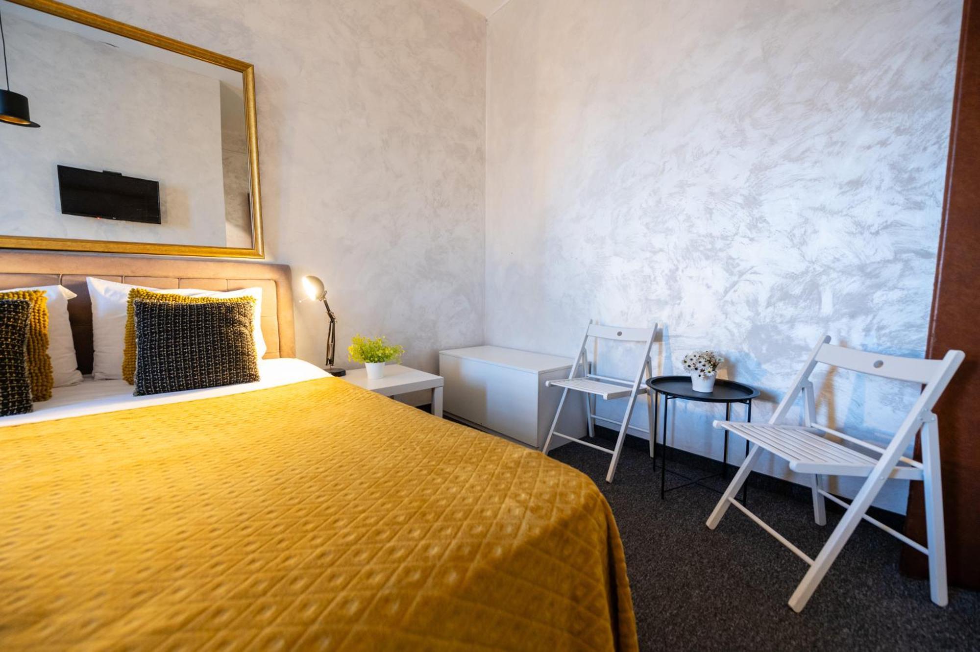 Central Square Apartments Belgrado Esterno foto
