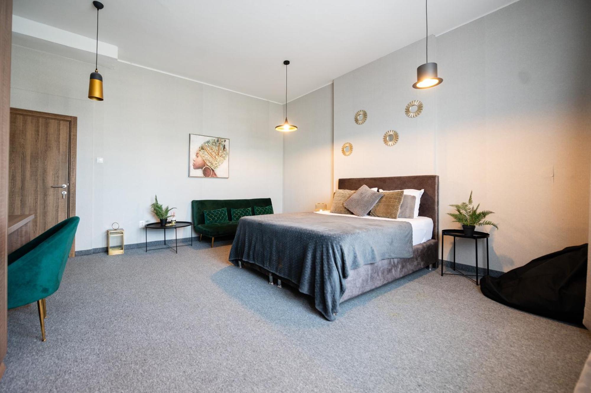 Central Square Apartments Belgrado Esterno foto
