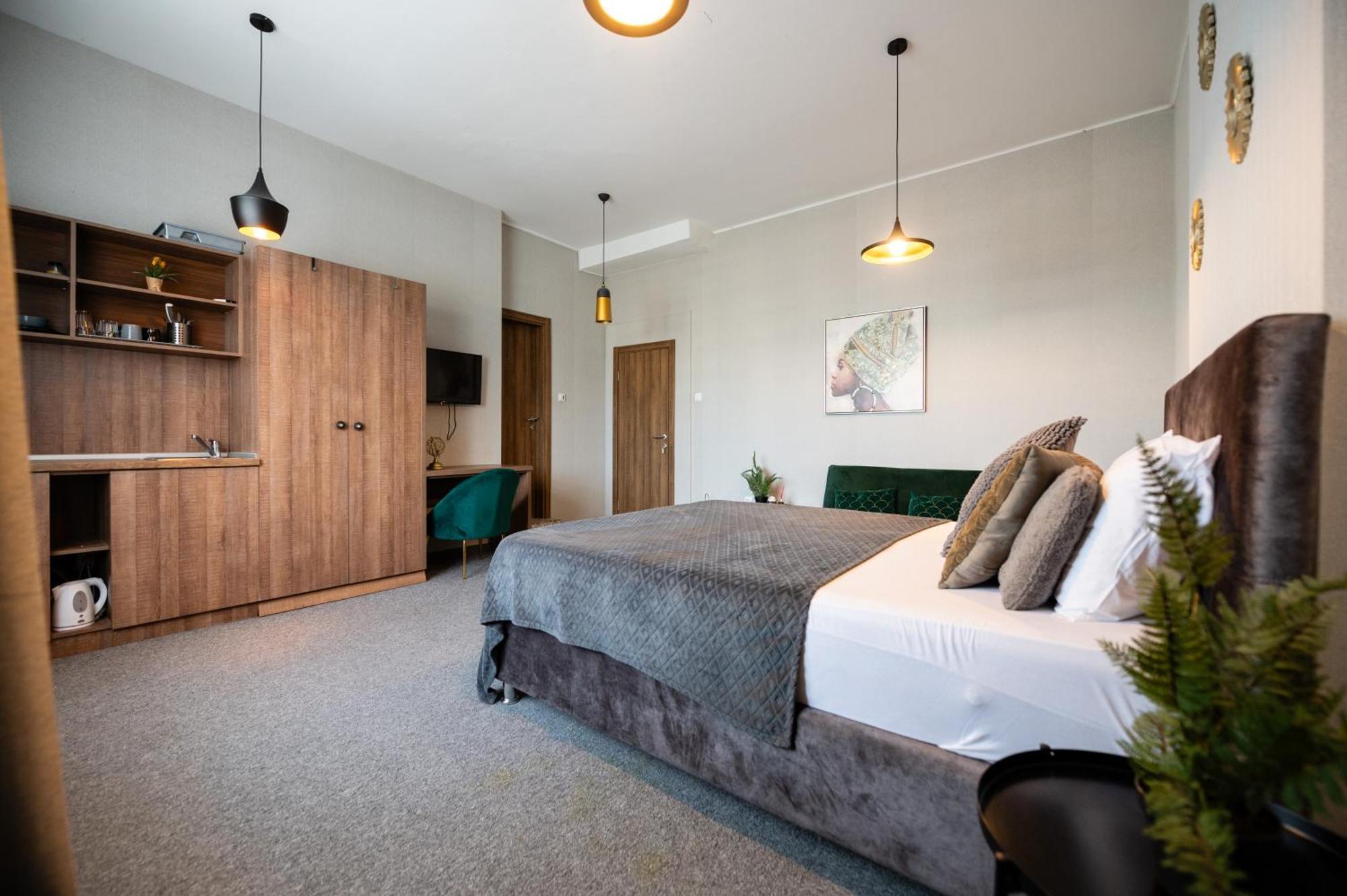 Central Square Apartments Belgrado Esterno foto